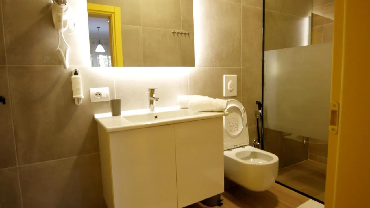 Koni'S Studio Apartments Tirana