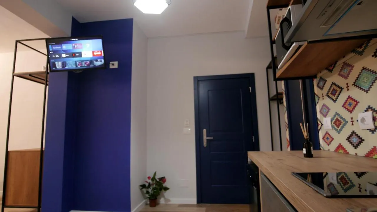 Koni'S Studio Apartments ティラナ 0*,